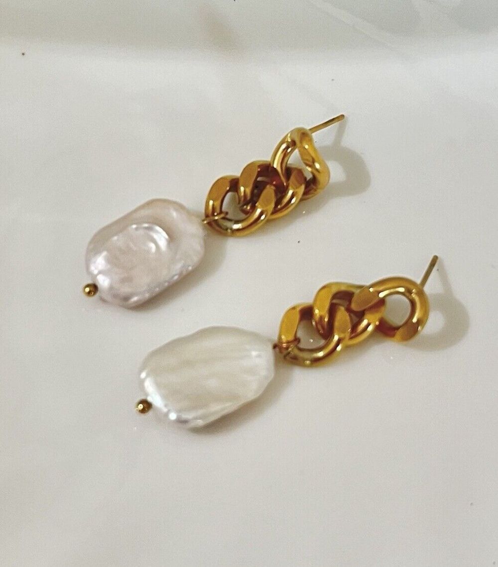 Handmade White Pearl Earrings New Waterproof Earrings Titanium steel gold plated